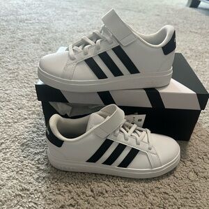 Brand new Adidas Grand Court 2.0 EL K Sneakers